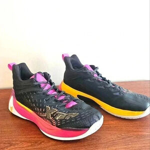 XTep Devil Sneakers EUC Size 9.5